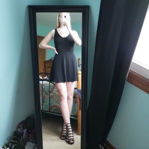Forever 21 Black Backless Dress Size Small